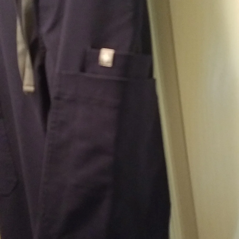Women Figs Technical Collection Scrub Pants Navy Blue Size Small - Picture 2 of 7